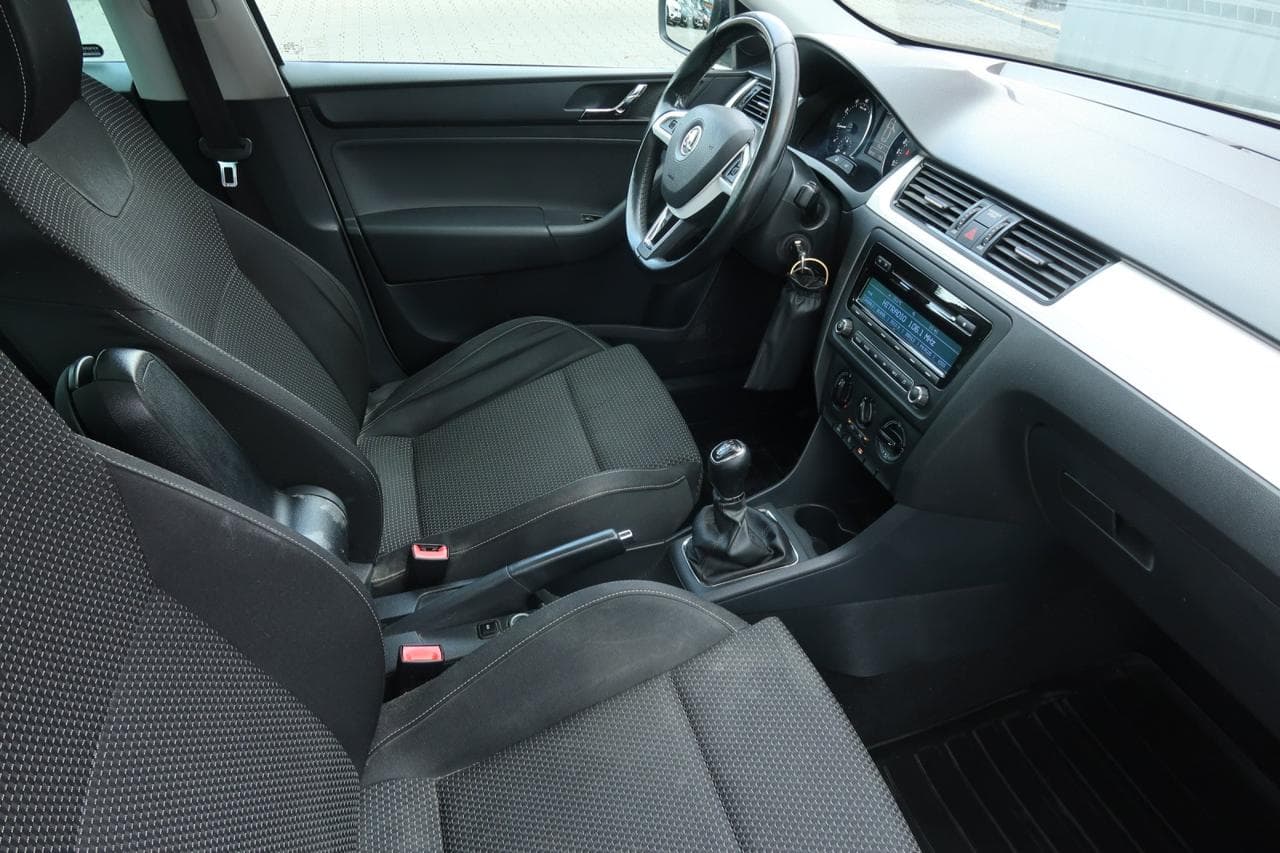2014 Škoda RAPID - 9