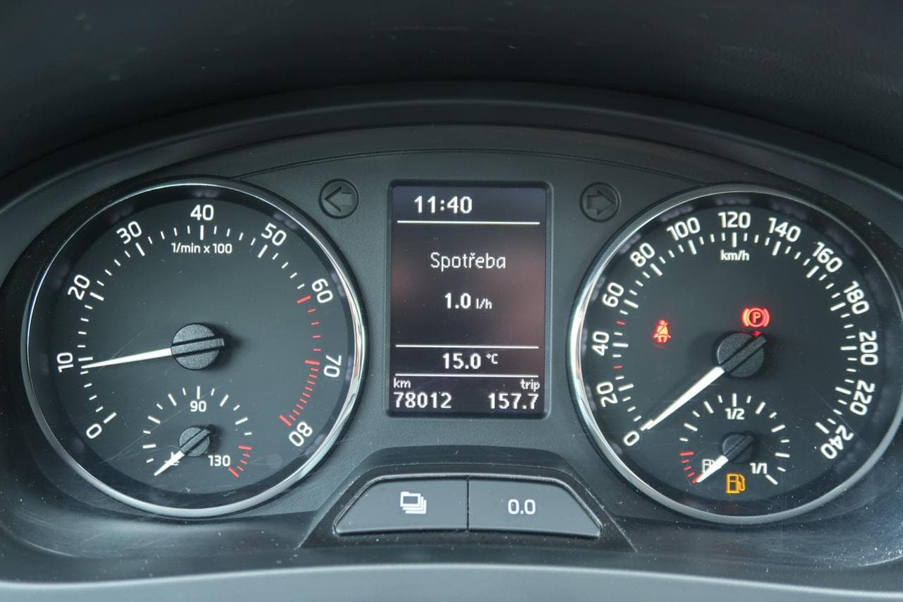 2014 Škoda RAPID - 14