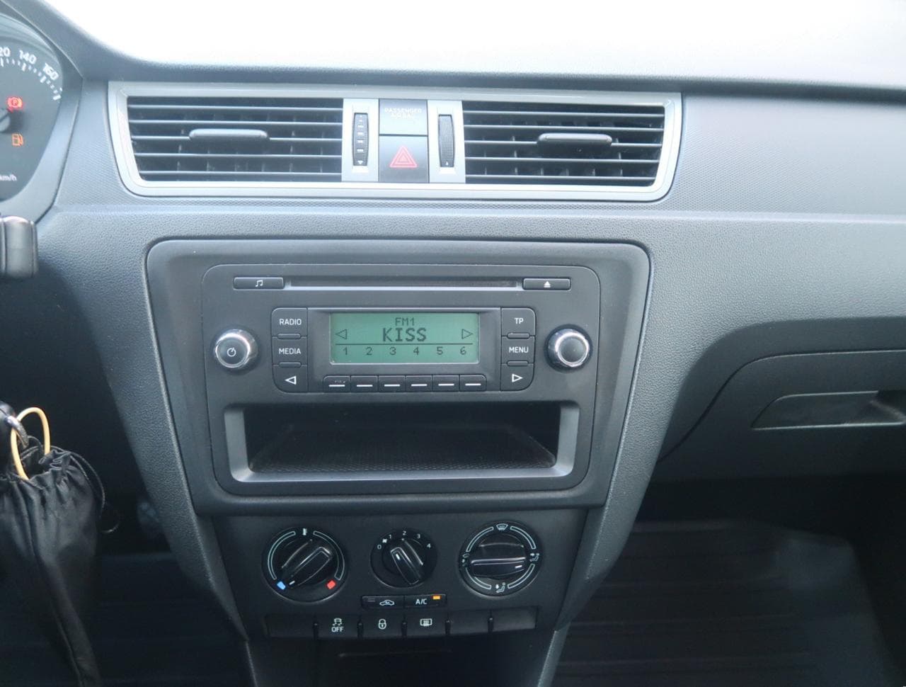 2014 Škoda RAPID - 18