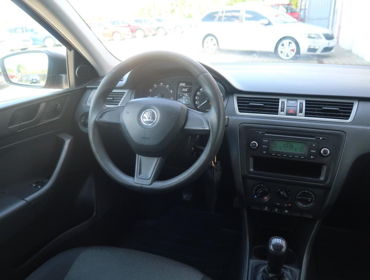 2014 Škoda RAPID - 9