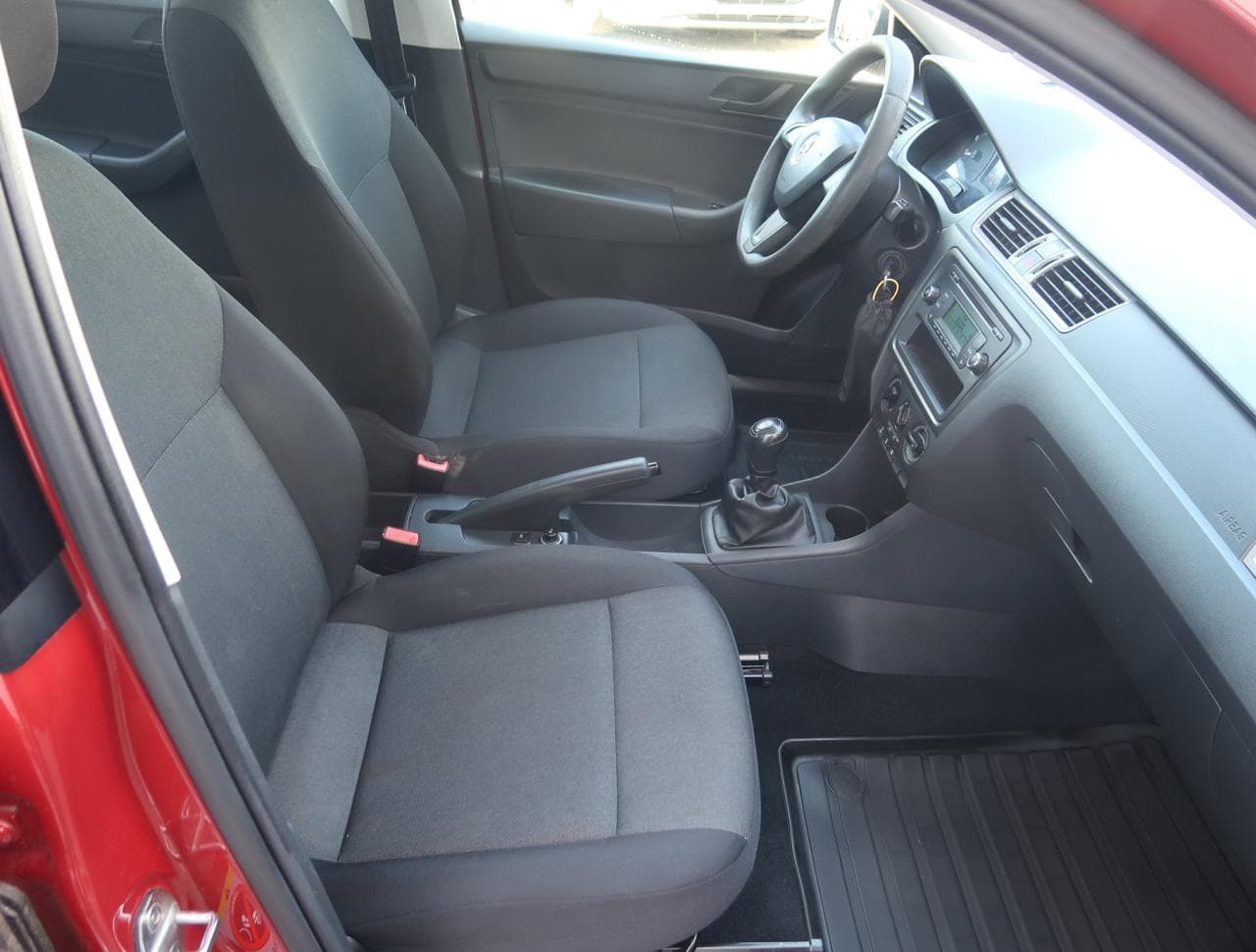 2014 Škoda RAPID - 12