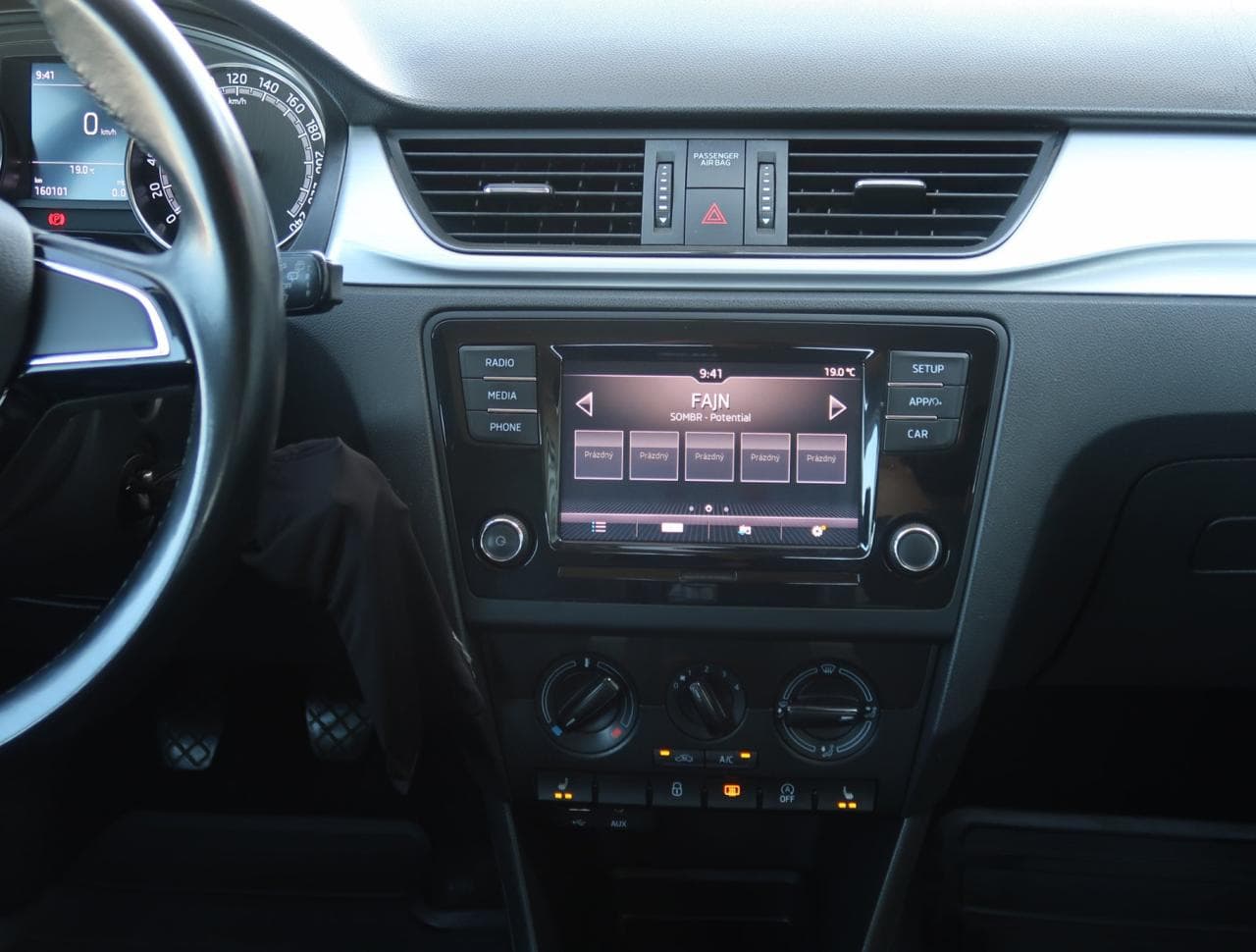 2017 Škoda RAPID - 18