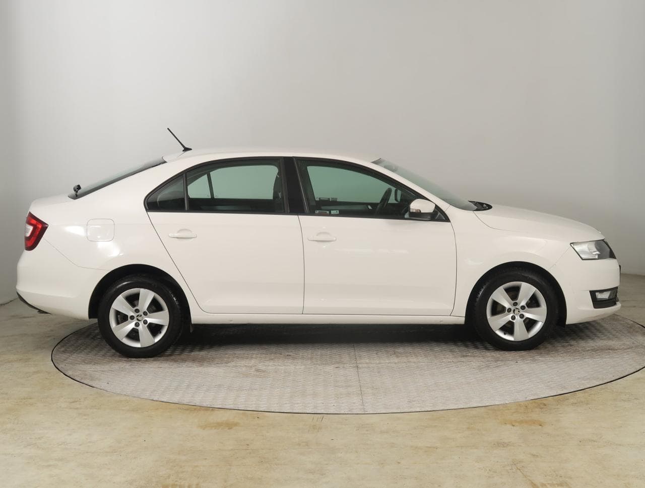 2017 Škoda RAPID - 8