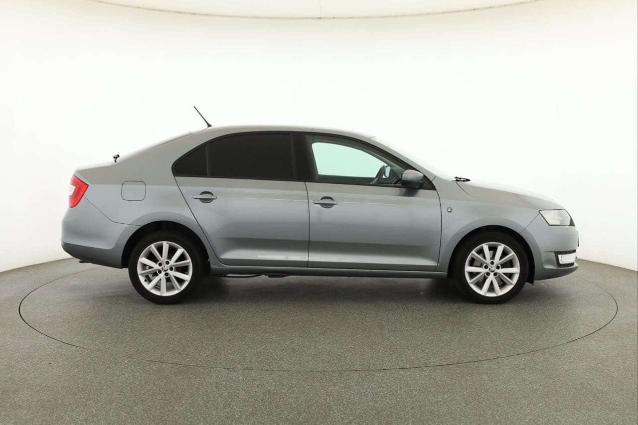 2013 Škoda RAPID - 8