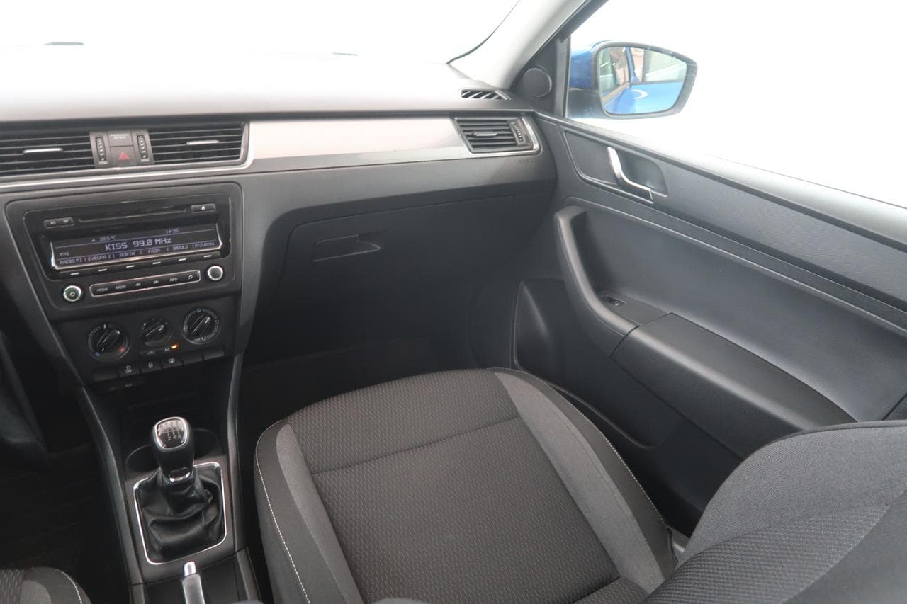 2015 Škoda RAPID - 11