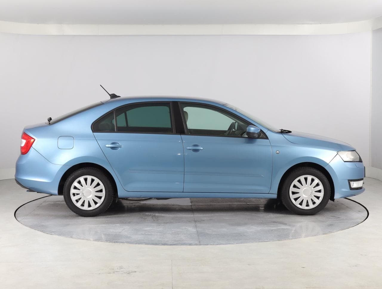 2012 Škoda RAPID - 8