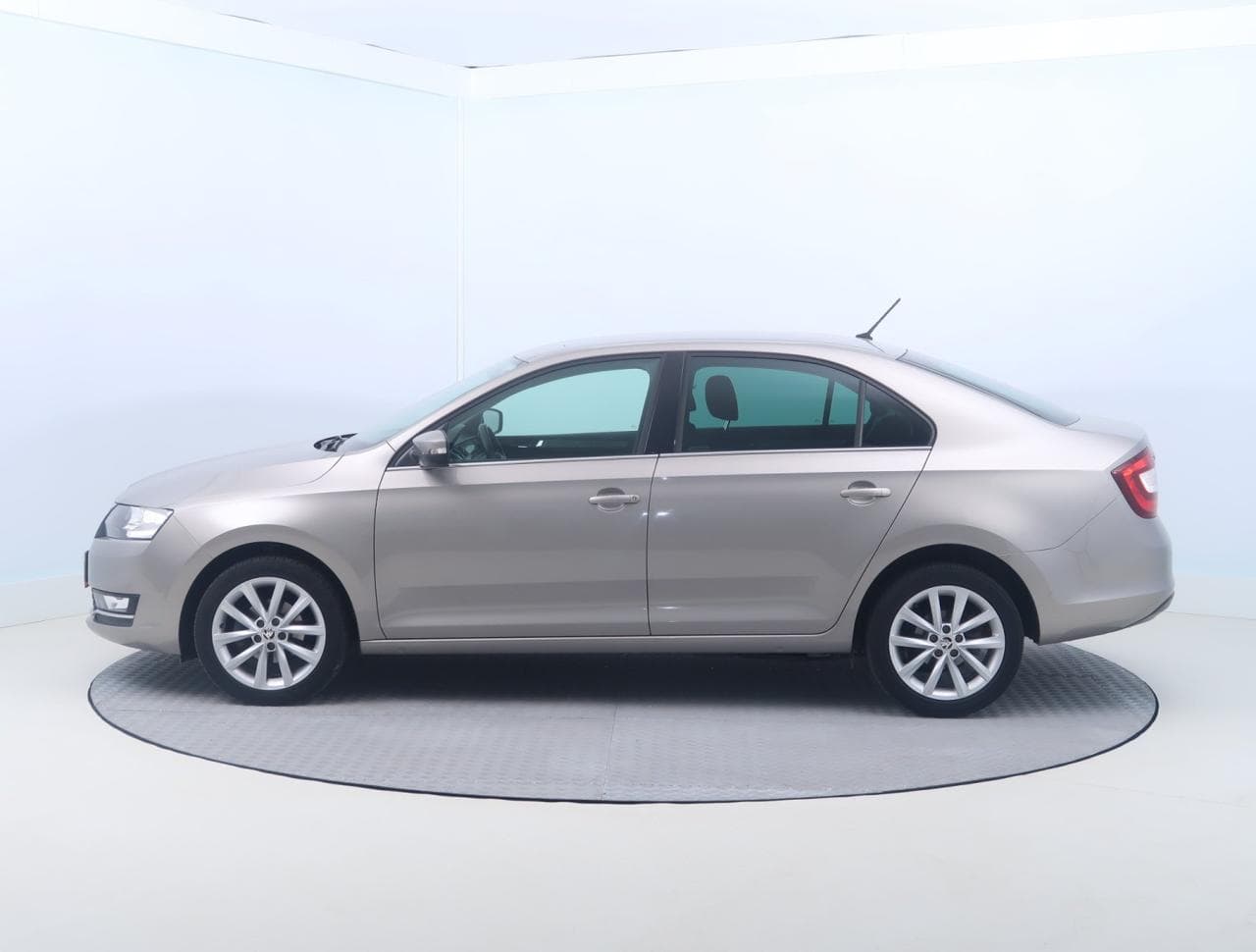 2018 Škoda RAPID - 7