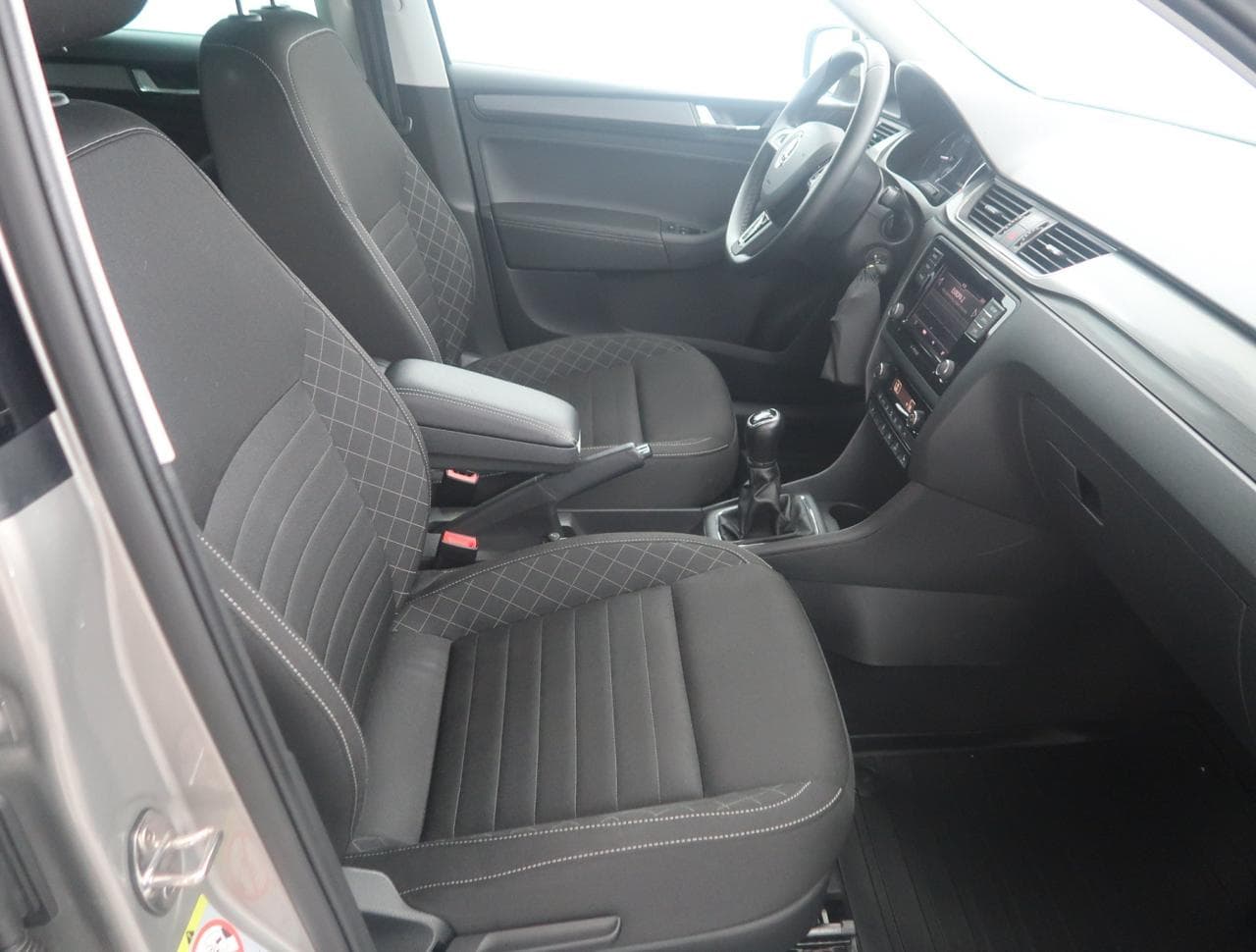2018 Škoda RAPID - 23