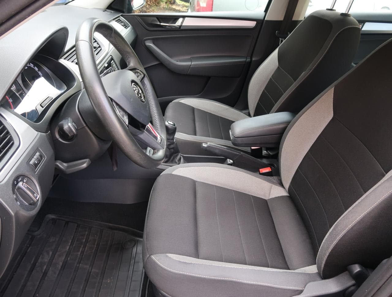 2019 Škoda RAPID - 16