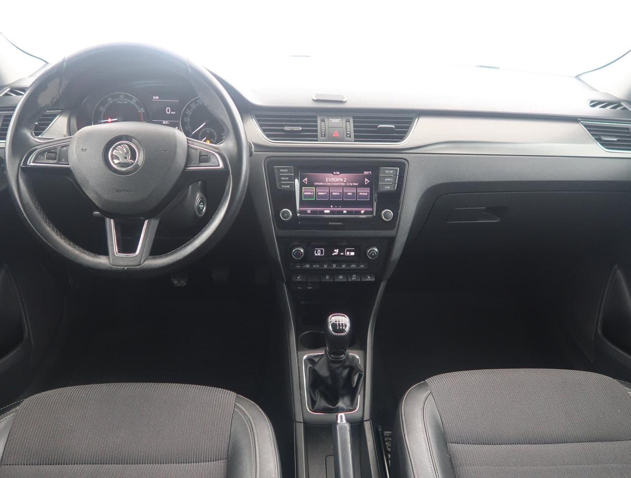 2017 Škoda RAPID - 18