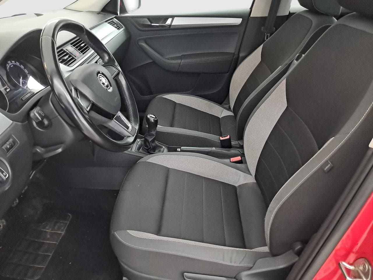 2017 Škoda RAPID - 21