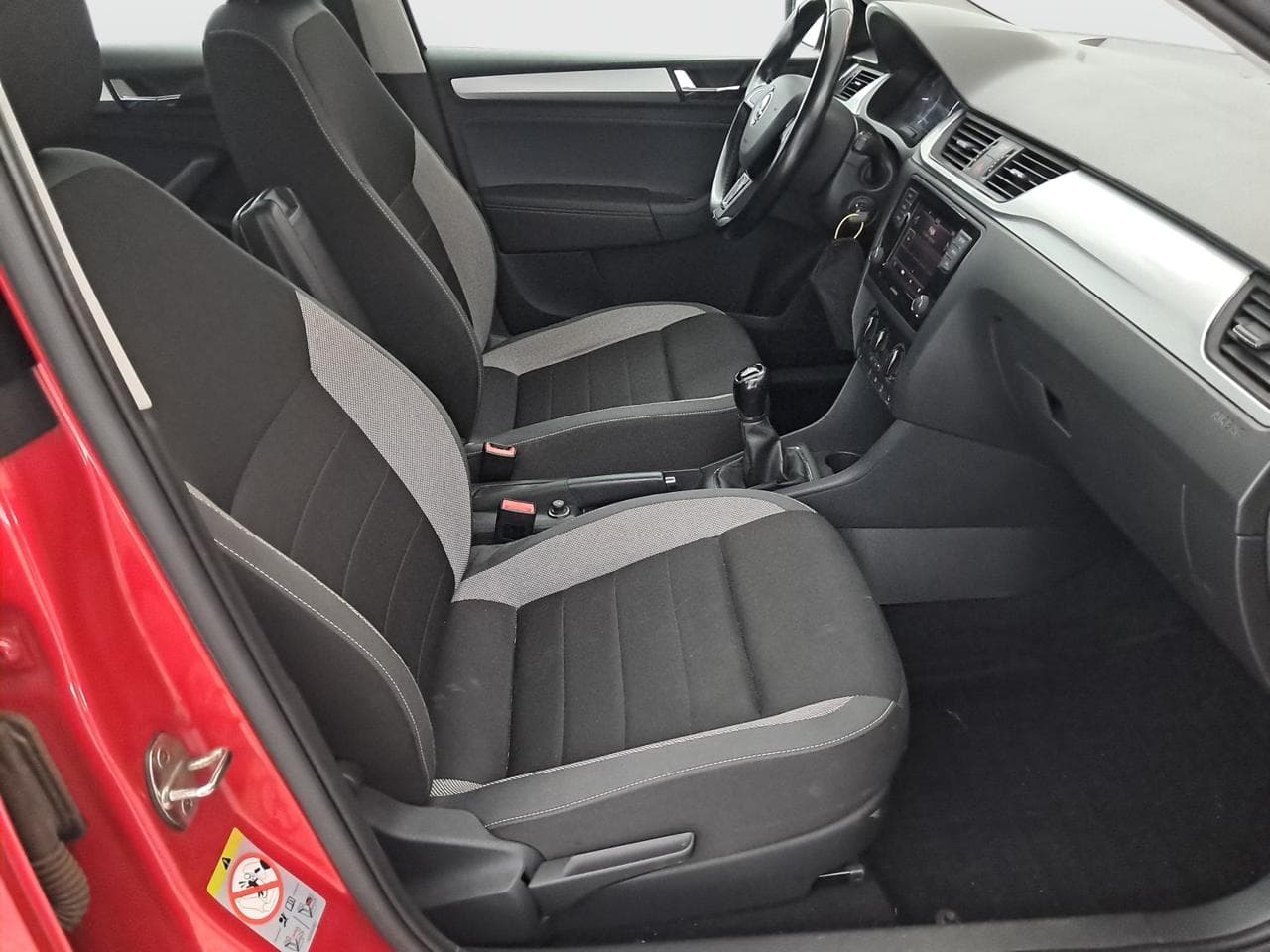 2017 Škoda RAPID - 13