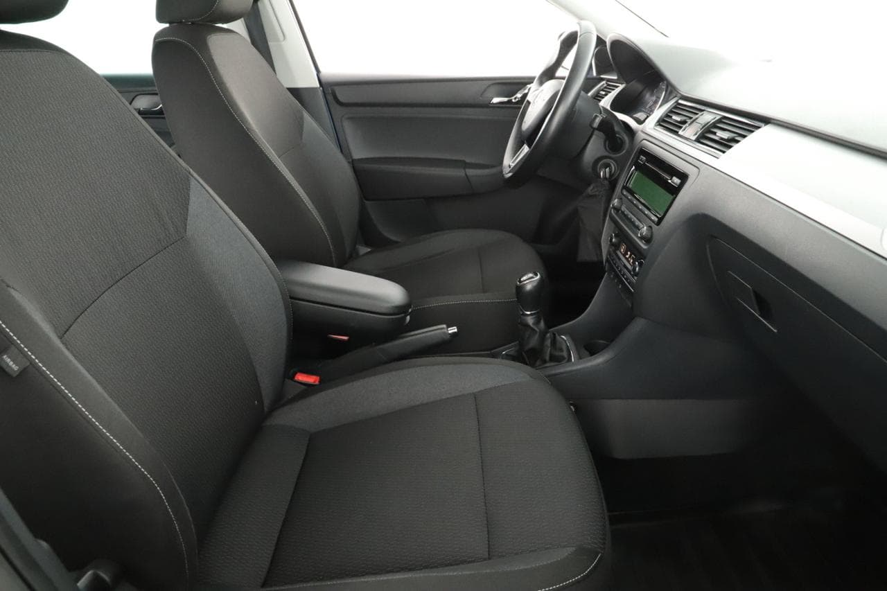 2013 Škoda RAPID - 17