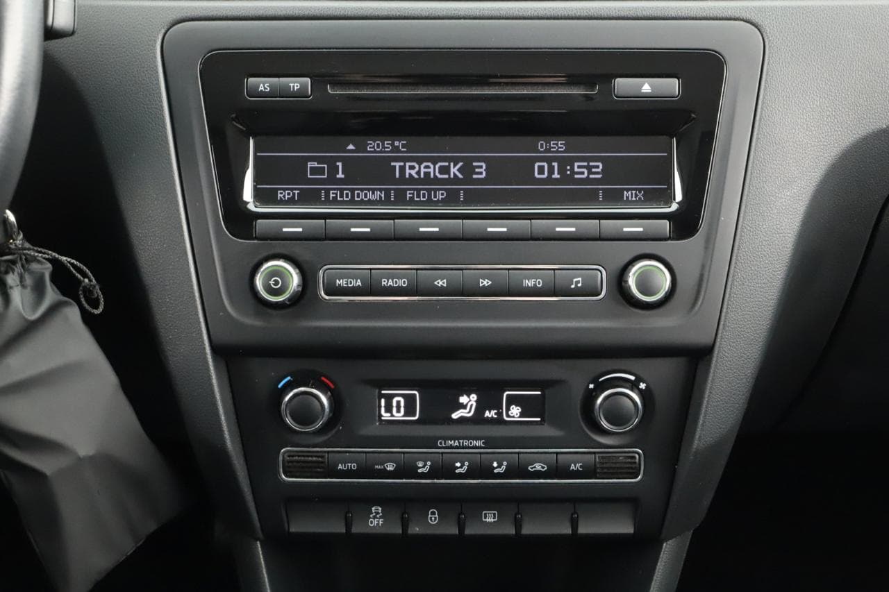 2013 Škoda RAPID - 31