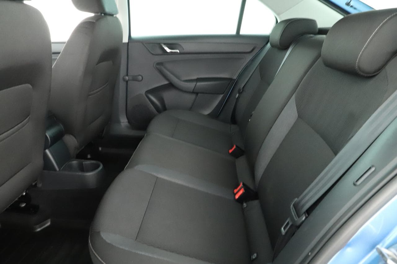 2013 Škoda RAPID - 21