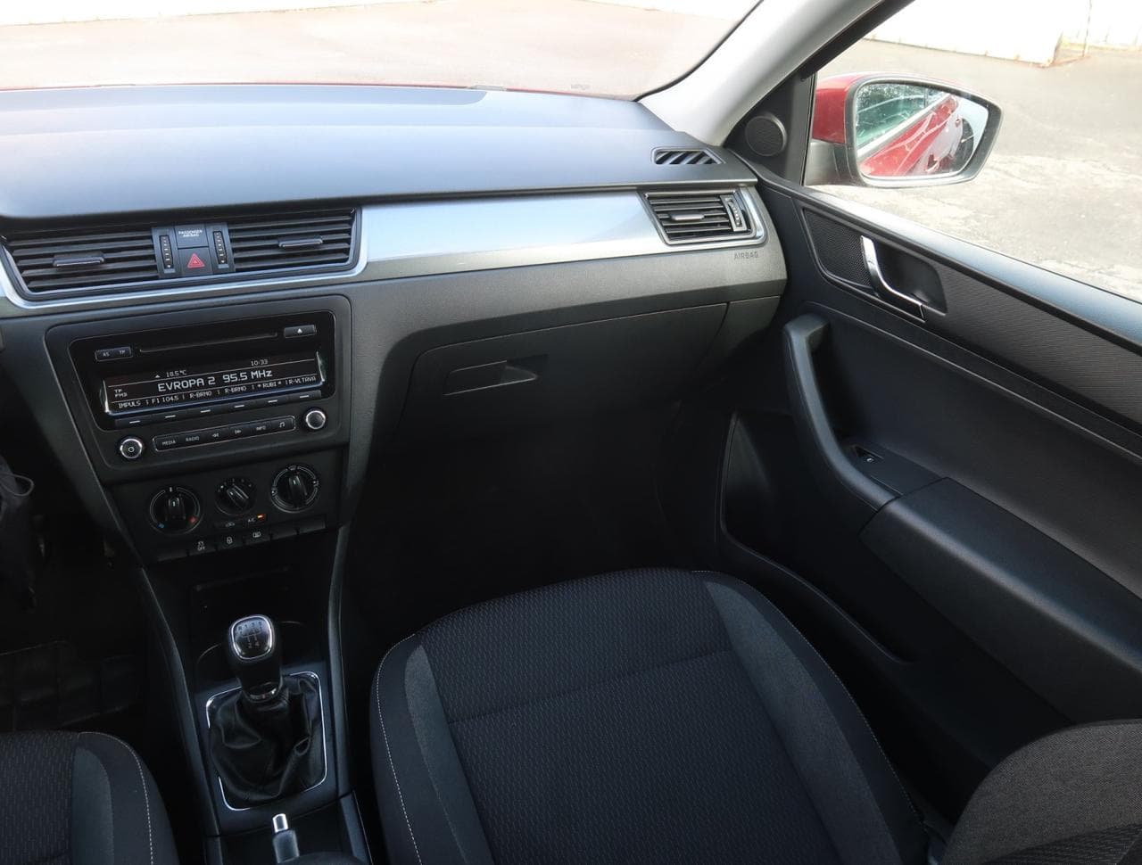 2014 Škoda RAPID - 11