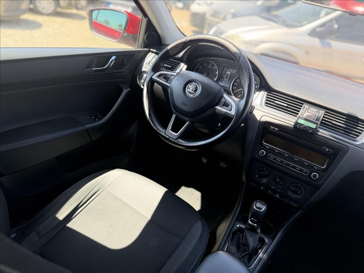 2014 Škoda RAPID - 26