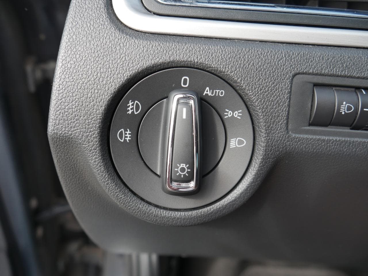 2014 Škoda RAPID - 13