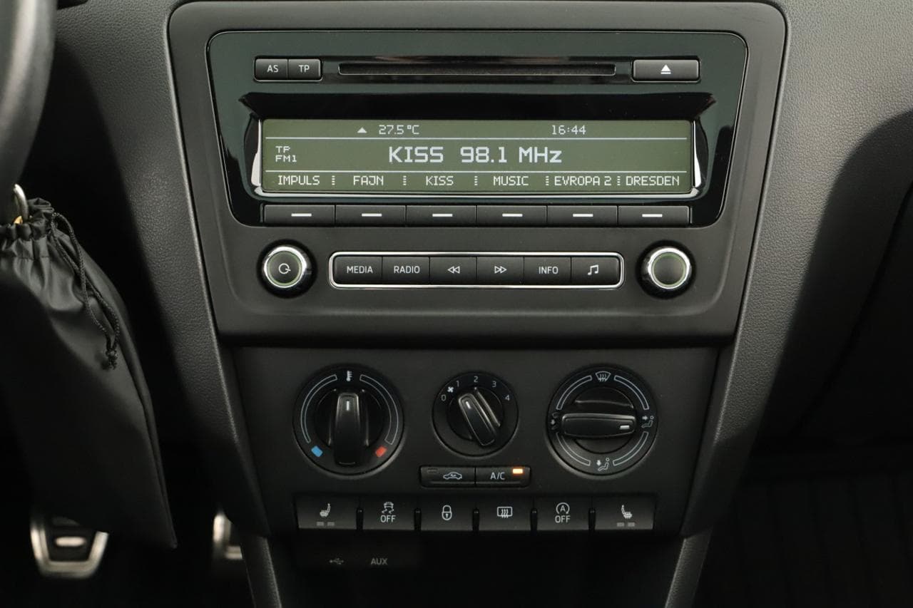 2014 Škoda RAPID - 24