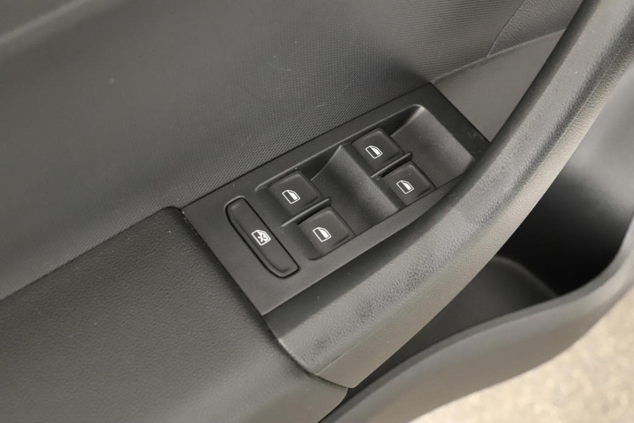 2014 Škoda RAPID - 18