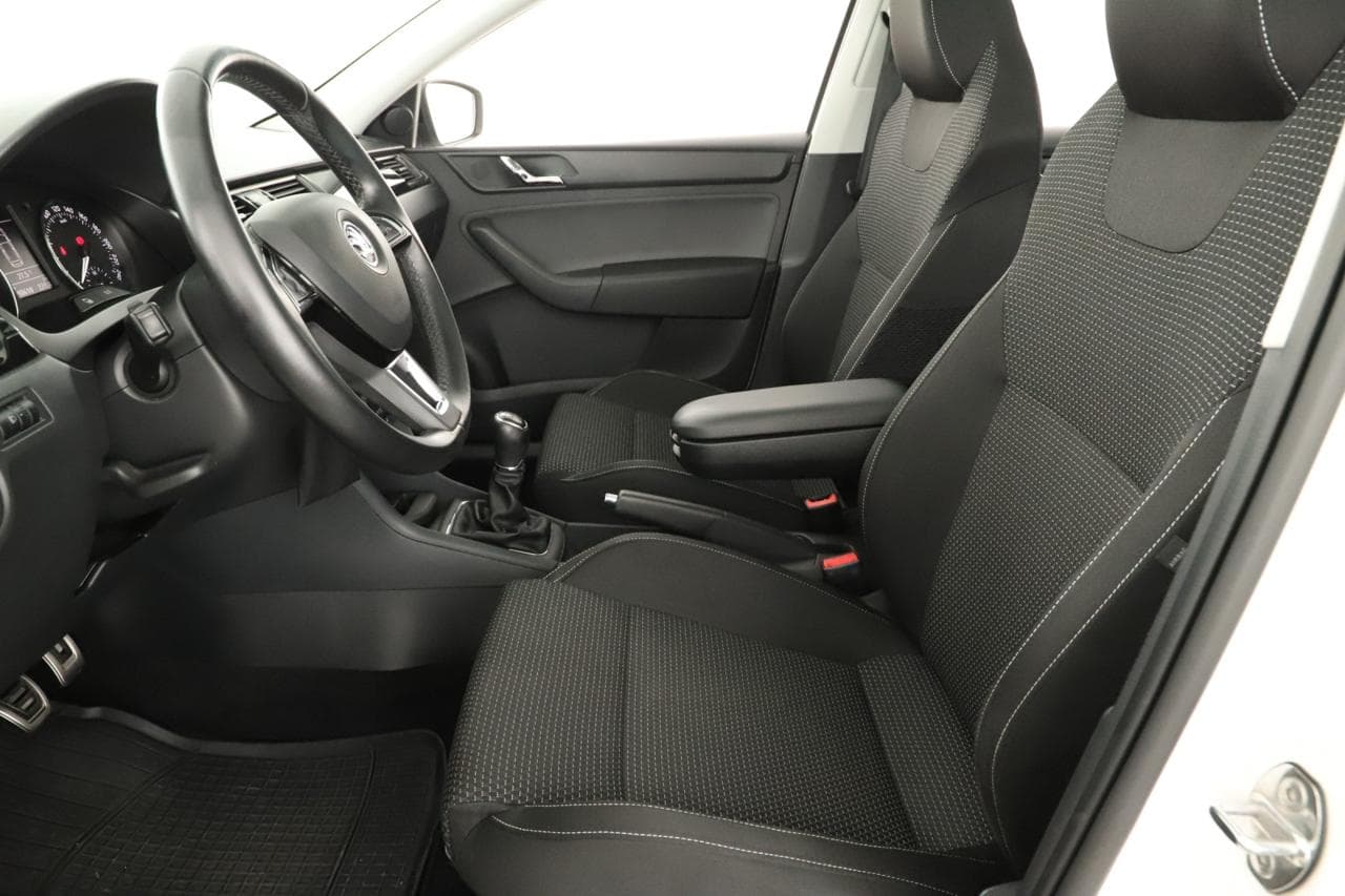 2014 Škoda RAPID - 13