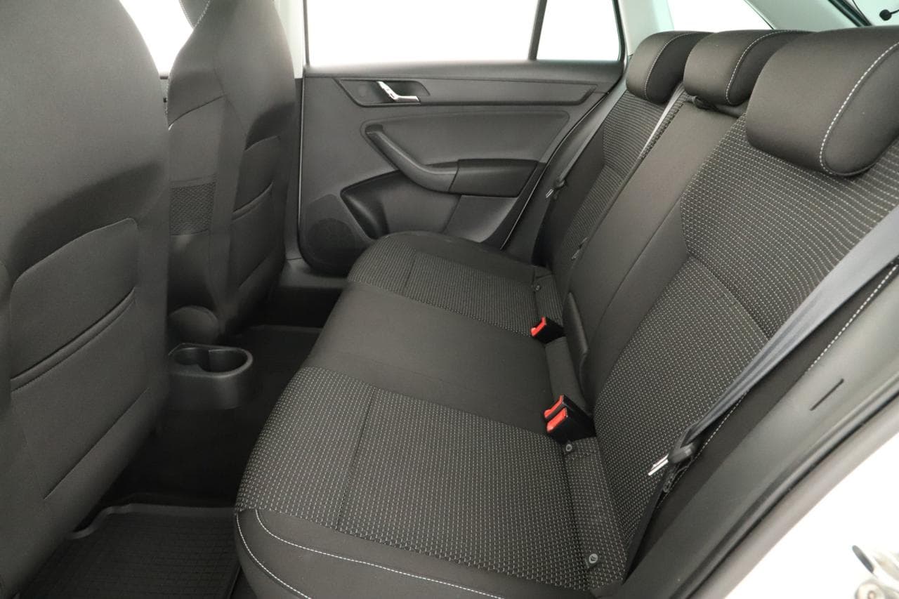 2014 Škoda RAPID - 12
