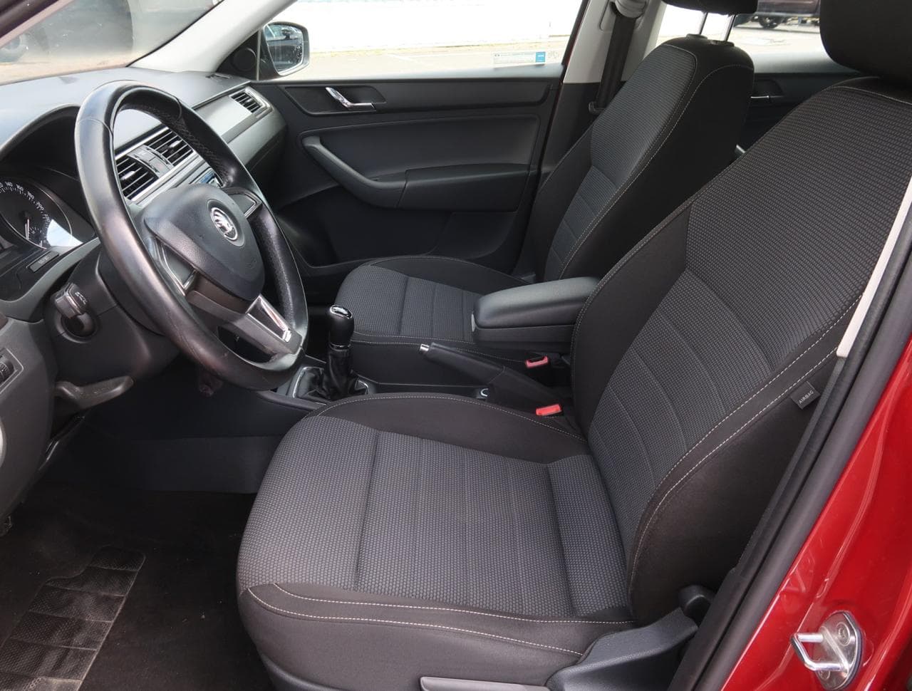 2016 Škoda RAPID - 28