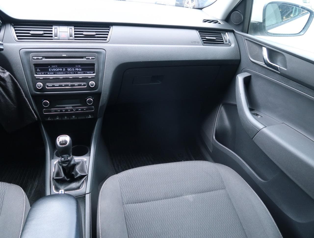 2013 Škoda RAPID - 23