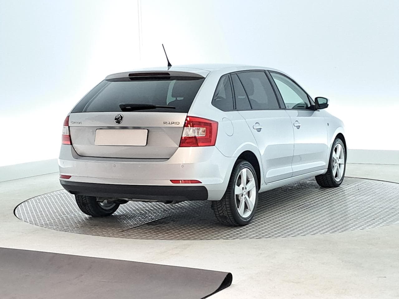 2015 Škoda RAPID - 9