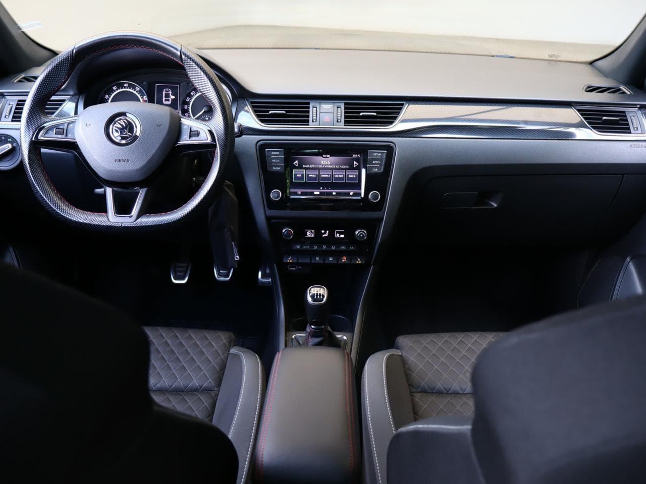 2018 Škoda RAPID - 17