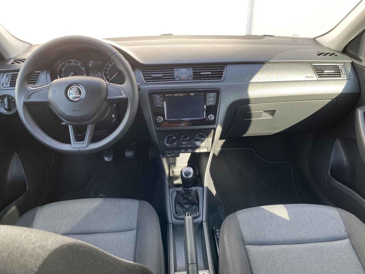 2018 Škoda RAPID - 13
