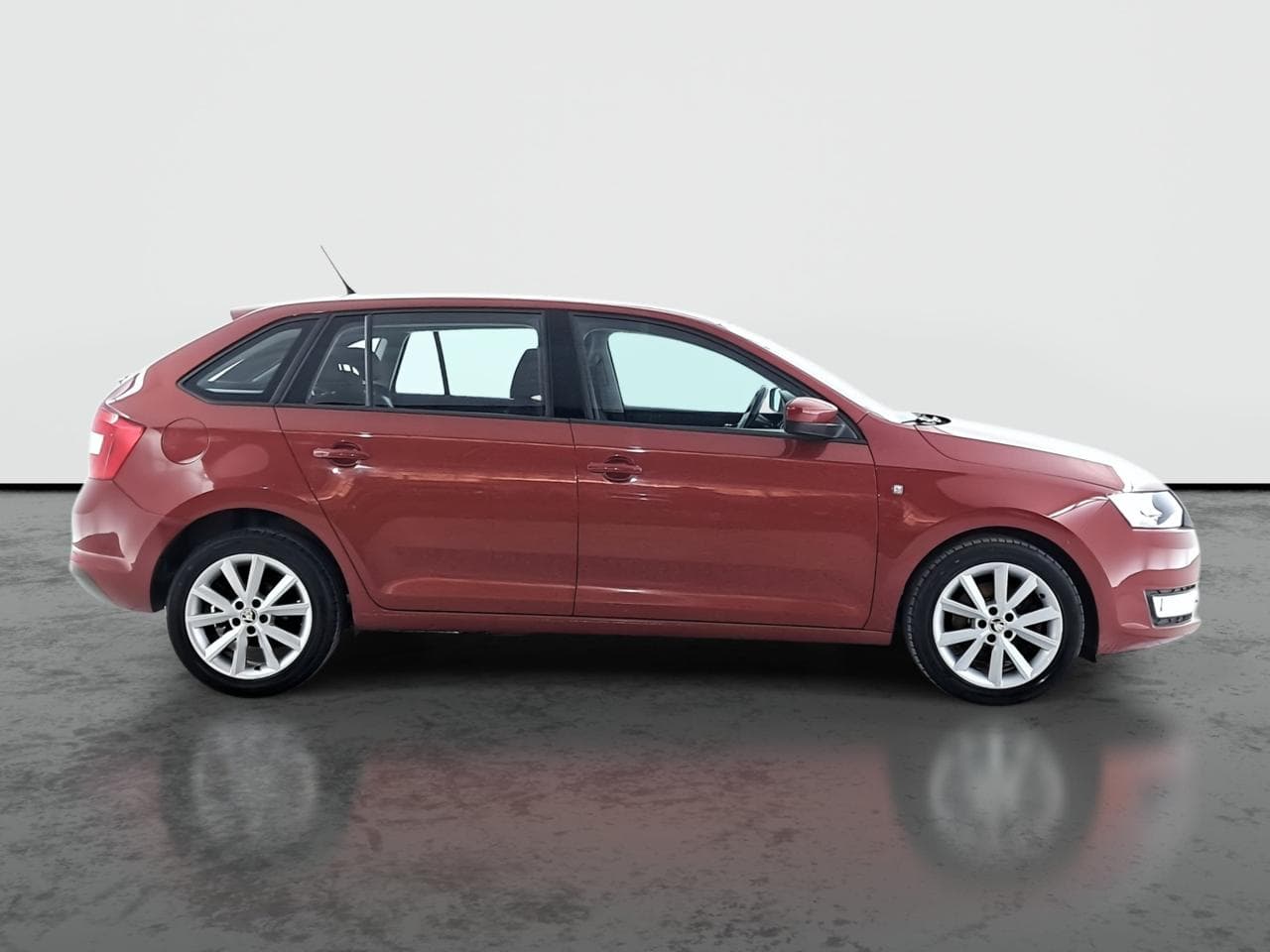 2014 Škoda RAPID - 15