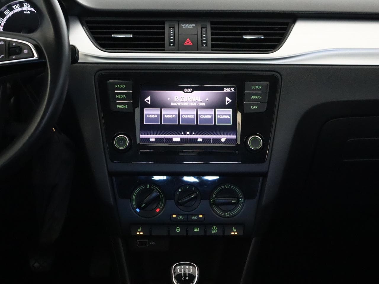 2018 Škoda RAPID - 29