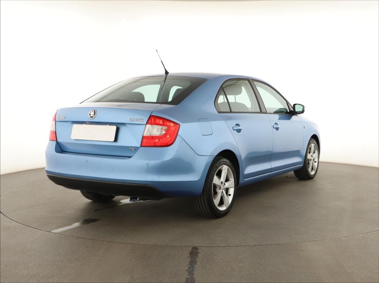 2013 Škoda RAPID - 11