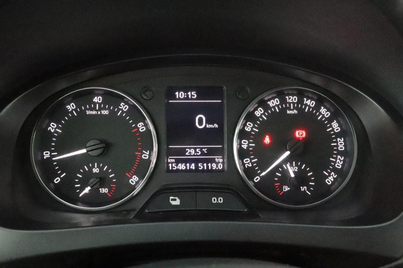 2013 Škoda RAPID - 31