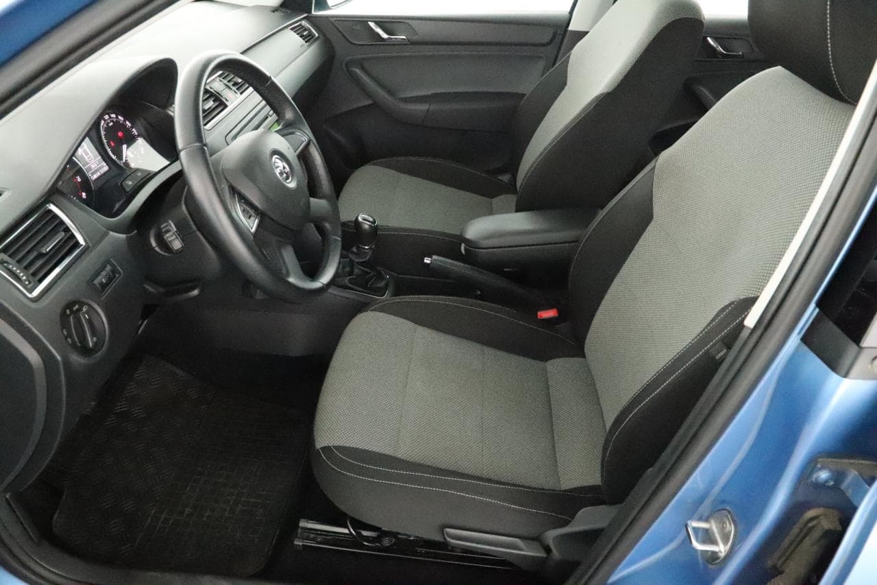 2013 Škoda RAPID - 23