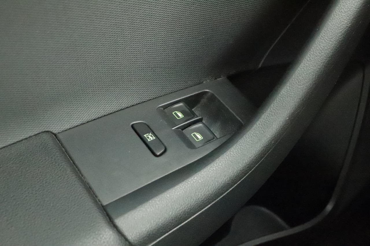 2013 Škoda RAPID - 33