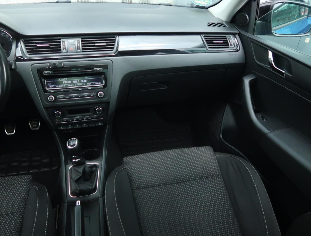 2015 Škoda RAPID - 11