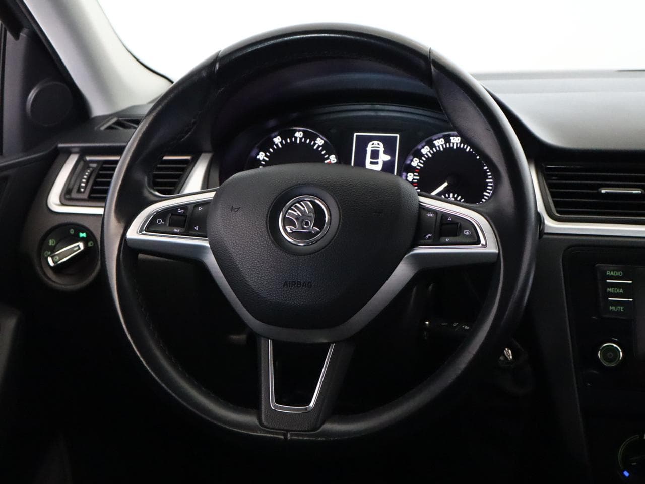 2017 Škoda RAPID - 33