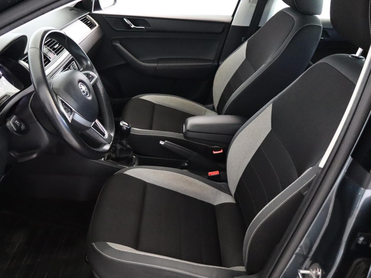 2017 Škoda RAPID - 26