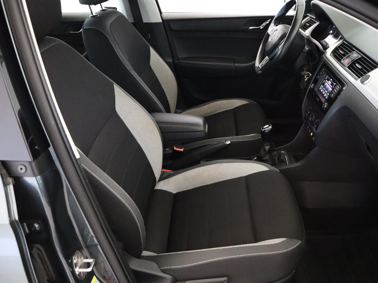 2017 Škoda RAPID - 19