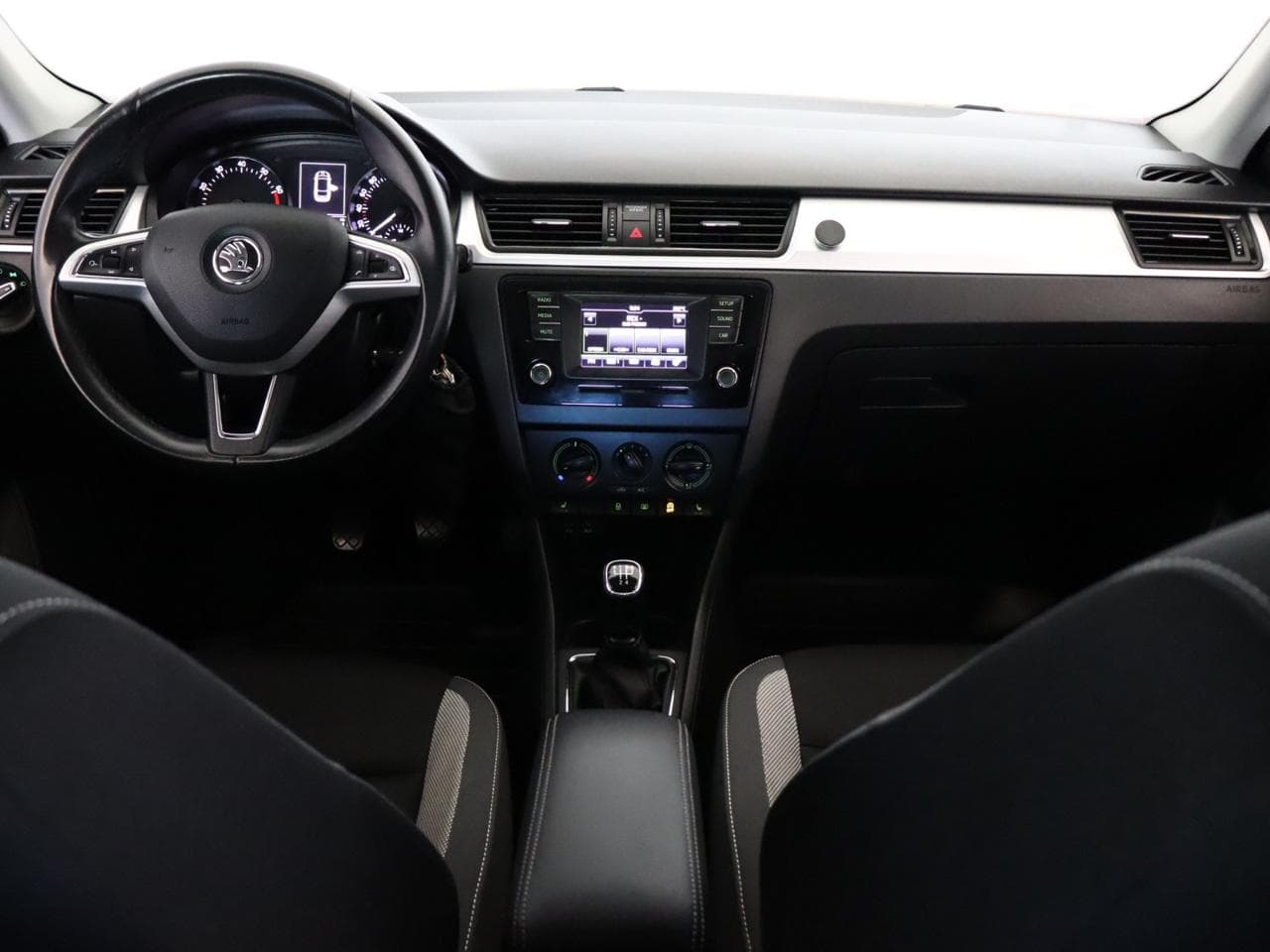 2017 Škoda RAPID - 17