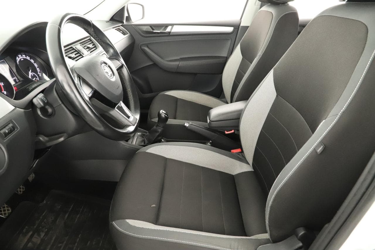 2017 Škoda RAPID - 13