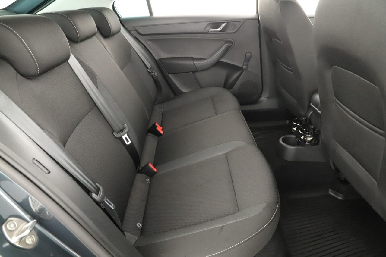 2015 Škoda RAPID - 11