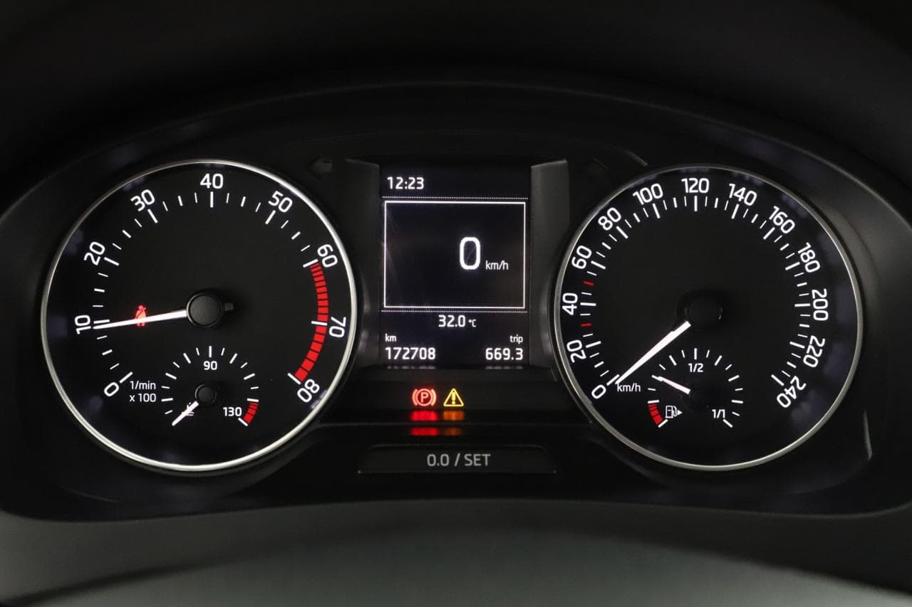 2015 Škoda RAPID - 15