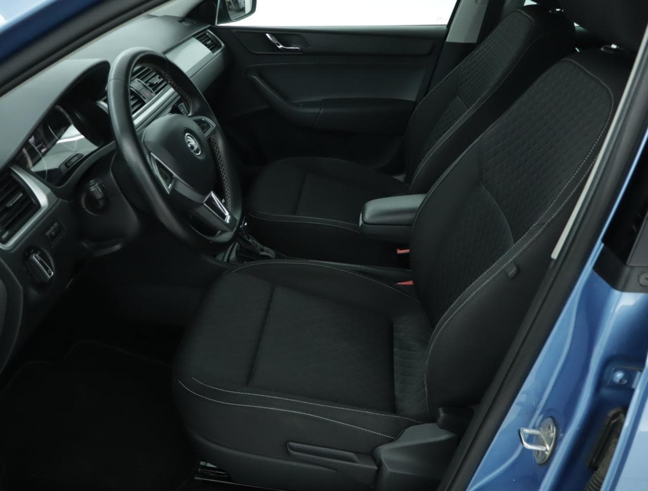 2015 Škoda RAPID - 27