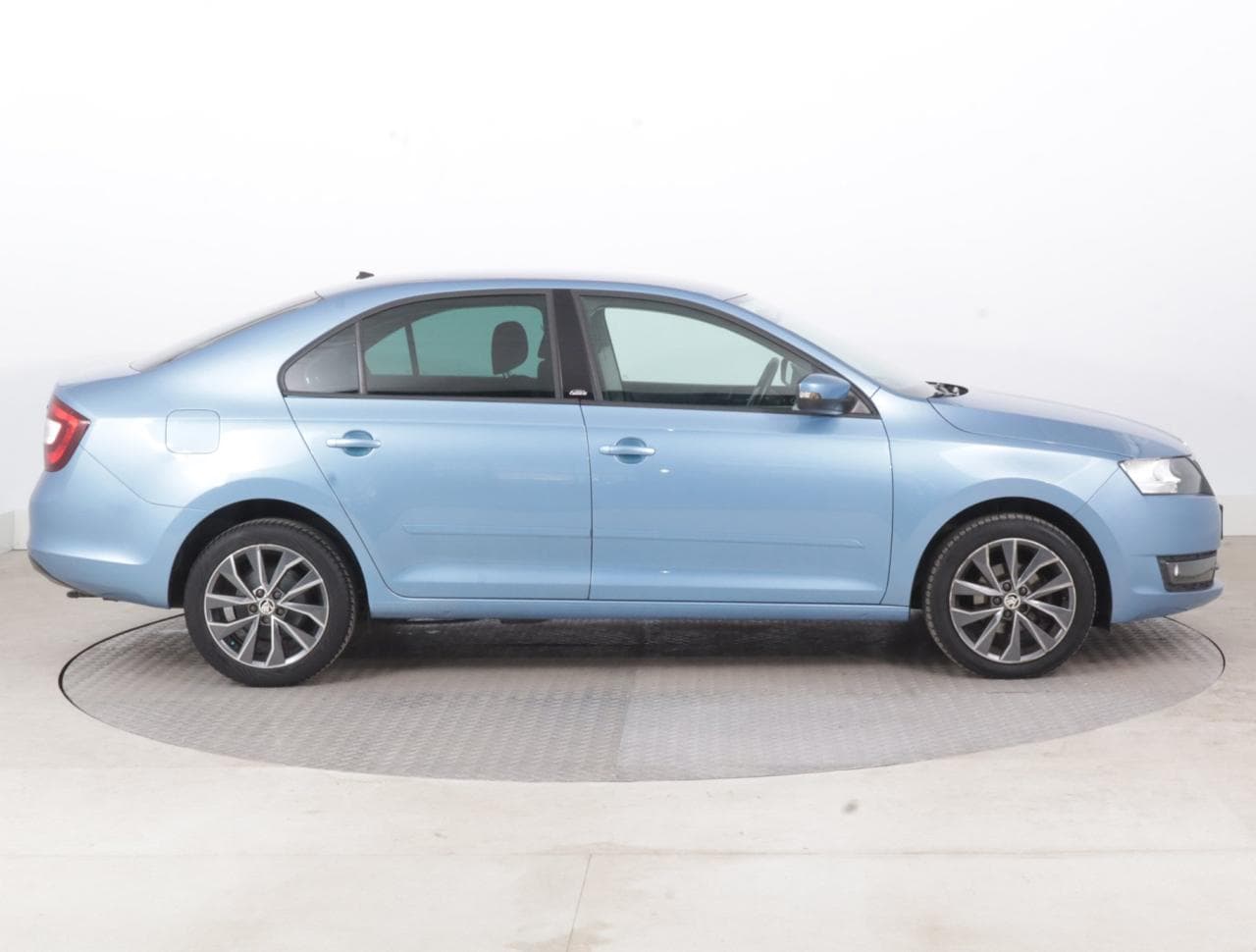 2015 Škoda RAPID - 13