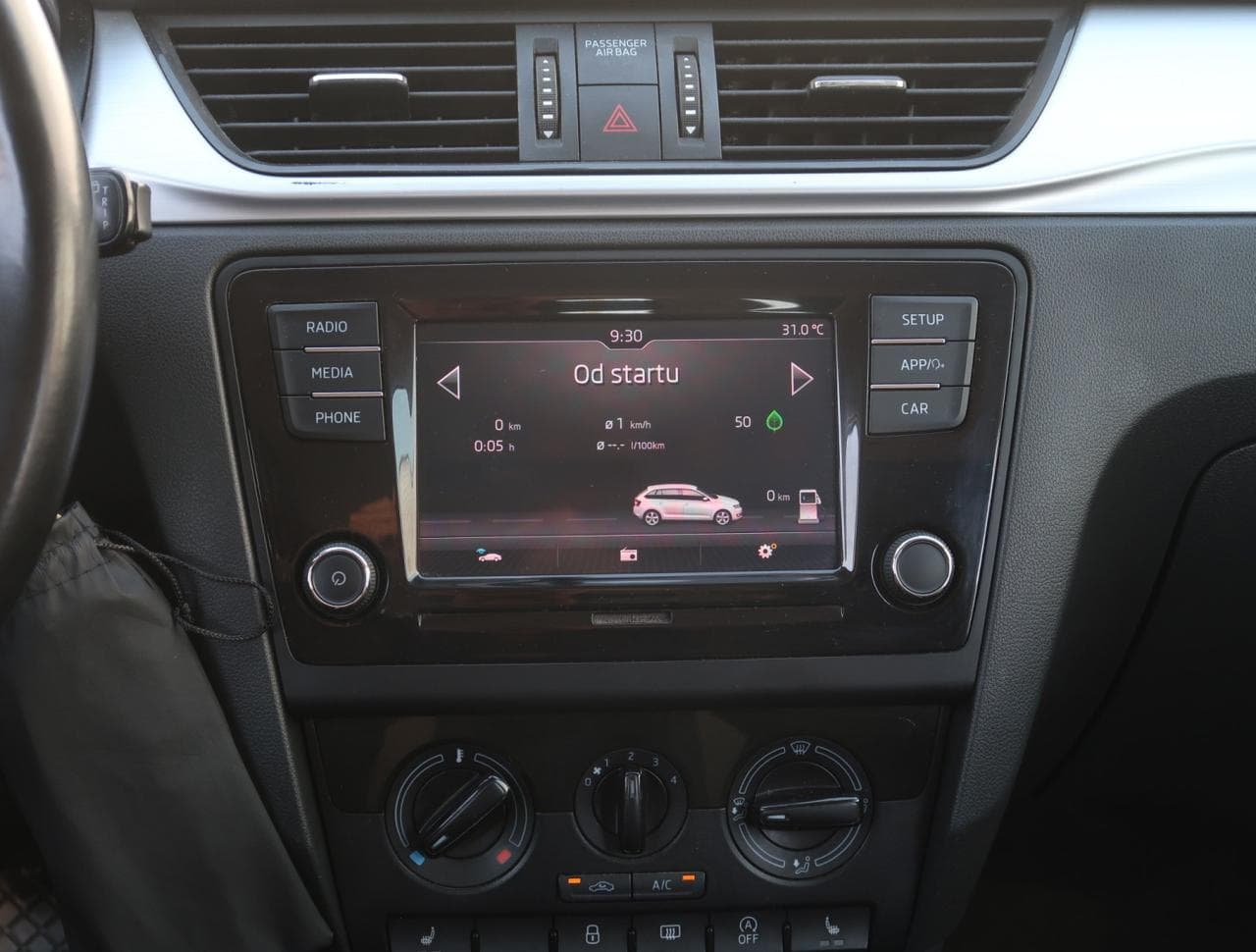 2019 Škoda RAPID - 27