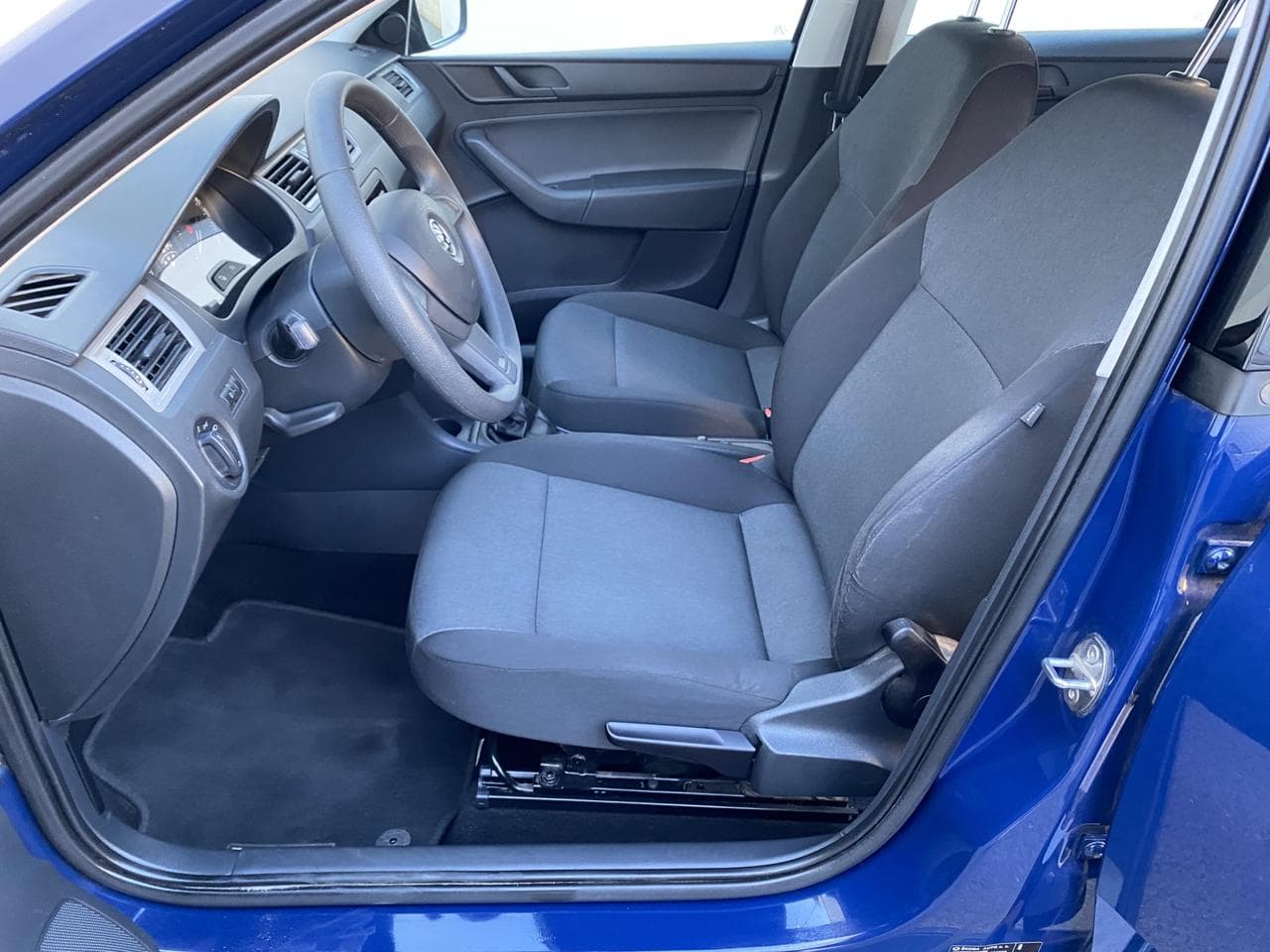 2013 Škoda RAPID - 17
