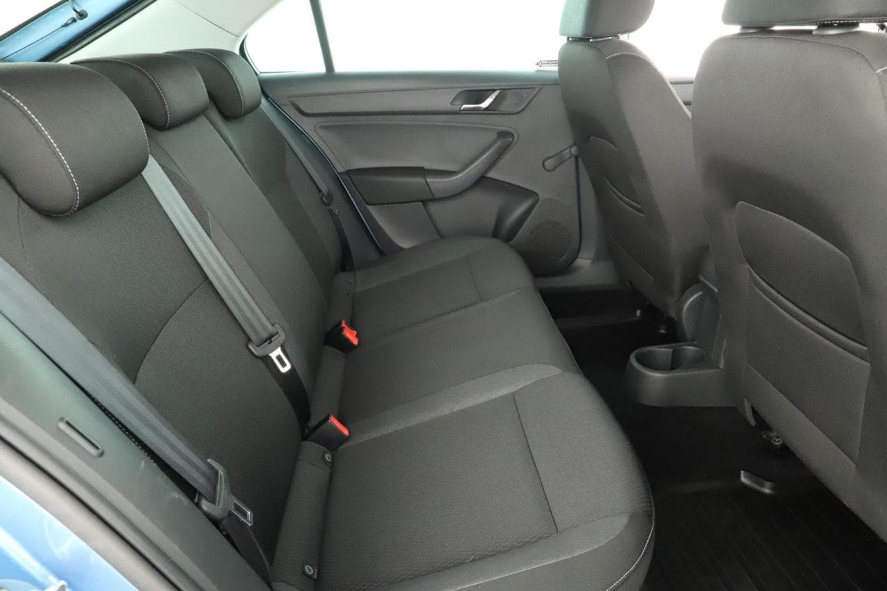2015 Škoda RAPID - 19